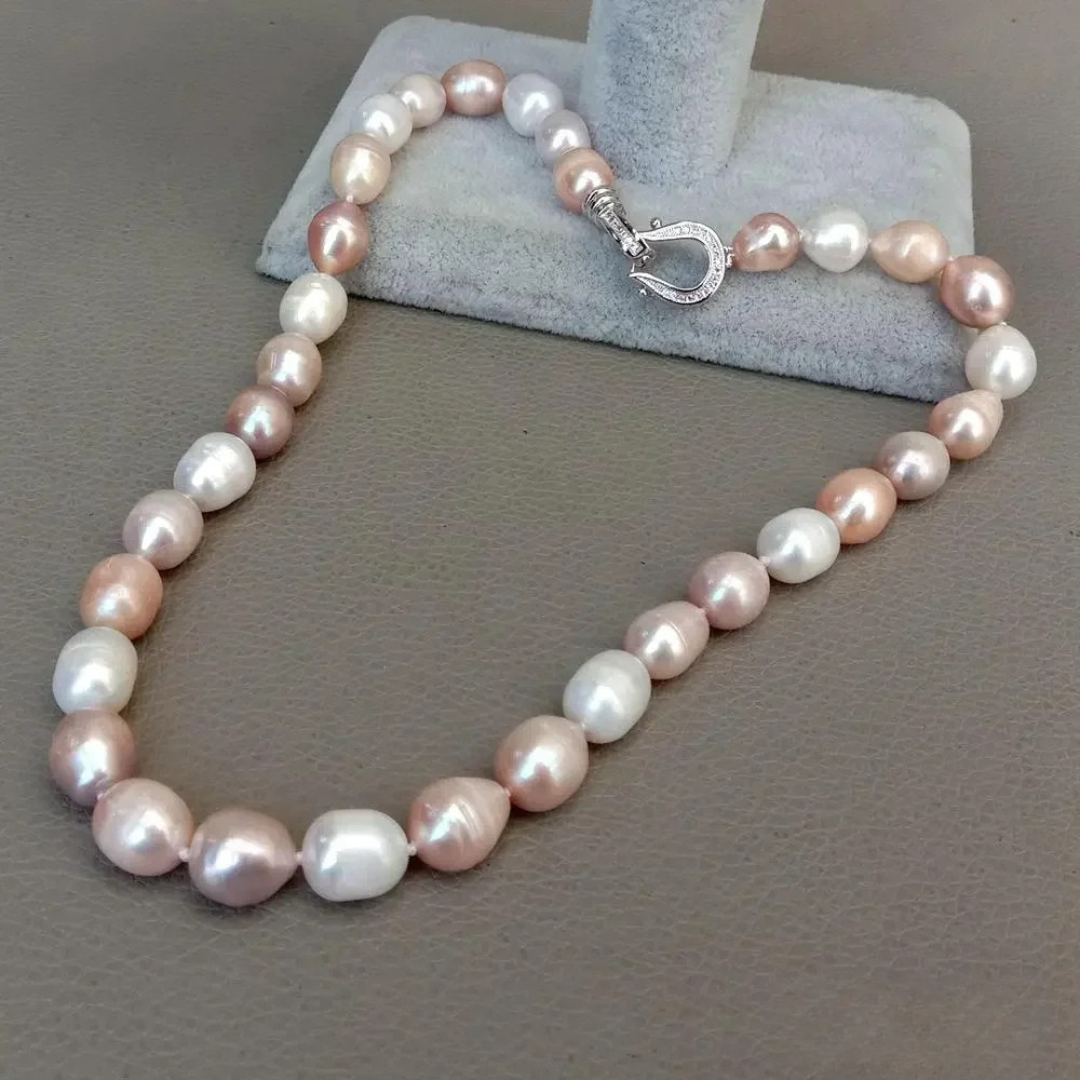 Gekleurde parelketting