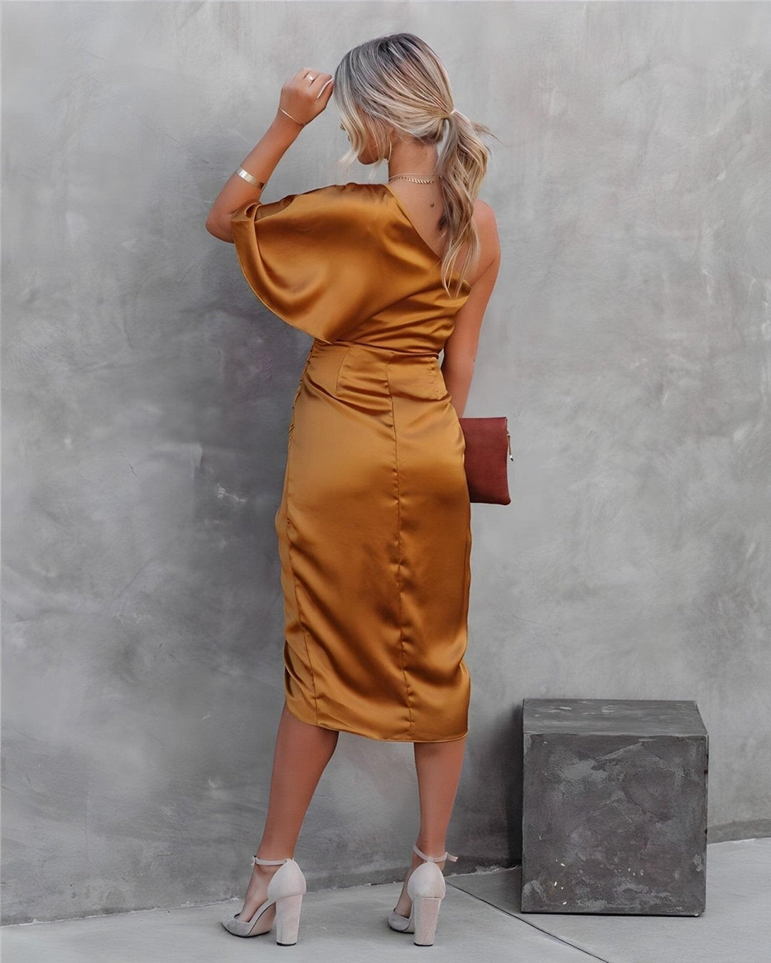Kyra™ | Elegante Zijde Jurk met Splits