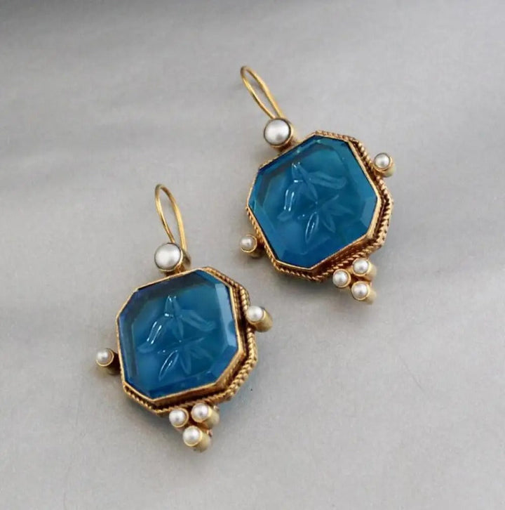 Maeble Vintage oorbellen met groene steen en parel